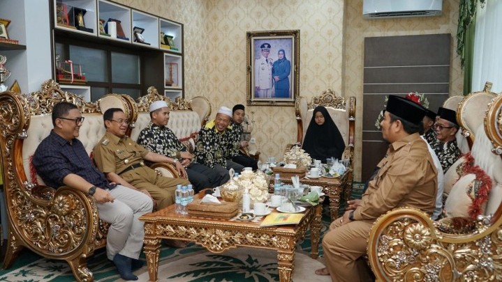10 Orang Berprestasi di Inhil Dapat Hadiah Umroh