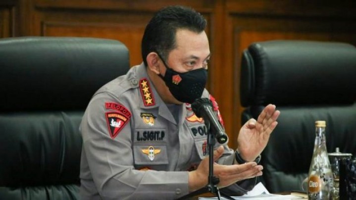 Kapolri Mengaku Akan Copot Komandan yang Masih Nyuruh Anggotanya Setoran Kapolri Mengaku Akan Copot Komandan yang Masih Nyuruh Anggotanya Setoran