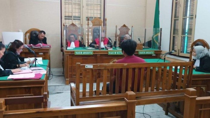 Polisi Medan Penjual Sabu ke Hakim Dituntut 12 Tahun Penjara Polisi Medan Penjual Sabu ke Hakim Dituntut 12 Tahun Penjara