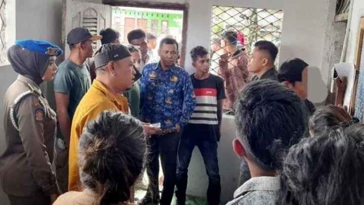 Dugaan Mesum, Pasangan Remaja Diamankan Satpol PP Padang