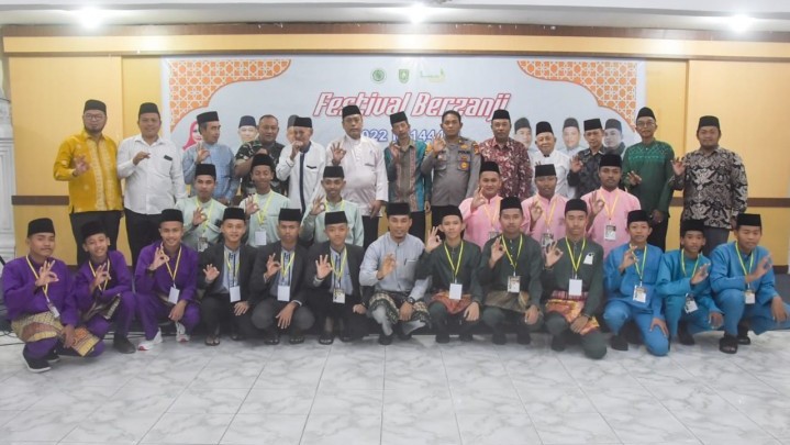 Festival Berzanji, Disebut Sesuai dengan Misi Kabupaten Bengkalis Festival Berzanji, Disebut Sesuai dengan Misi Kabupaten Bengkalis