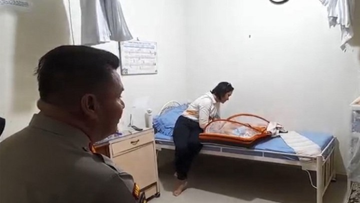 Sopir Bus Padang- Sungai Geringging Temukan Bayi, Diduga Sengaja Ditinggalkan Sopir Bus Padang- Sungai Geringging Temukan Bayi, Diduga Sengaja Ditinggalkan