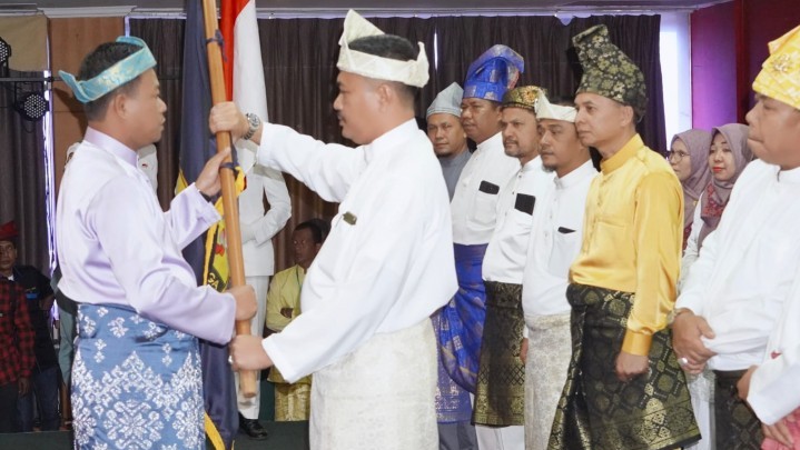 Kepemimpinan IKA-Rohil Kota Batam Dipercayakan pada Hendrijon