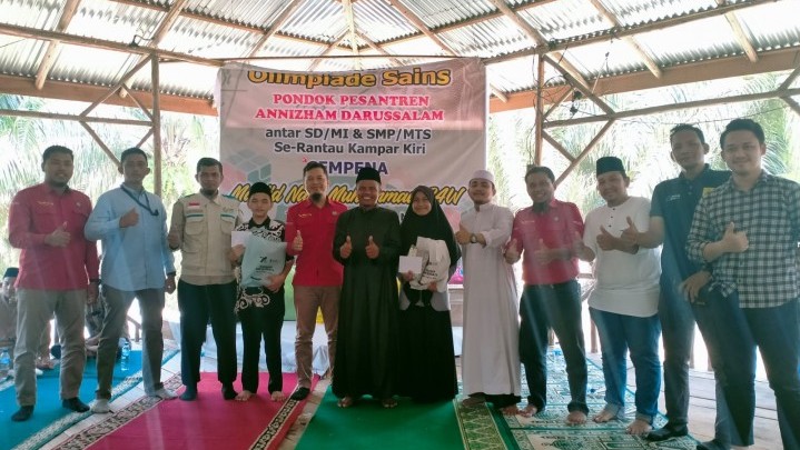 100 Santri Ponpes Annizham Darussalam Dapat Beasiswa dari YBM PLN