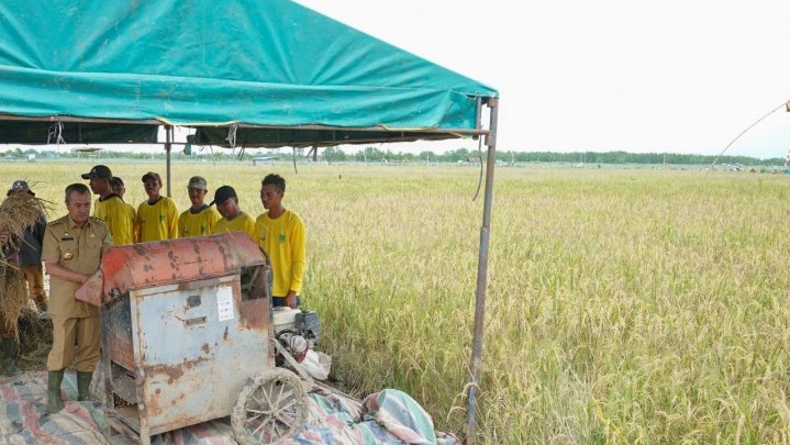 Tekan Inflasi, ASN Riau Ditekankan Konsumsi Beras Lokal Tekan Inflasi, ASN Riau Ditekankan Konsumsi Beras Lokal