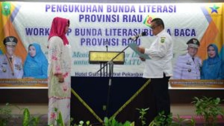 Misnarni Syamsuar Dipercaya Sebagai Bunda Literasi Riau