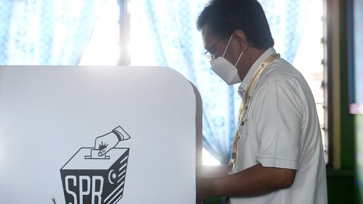 Raja Malaysia Perintahkan Nama Calon PM Diserahkan Besok
