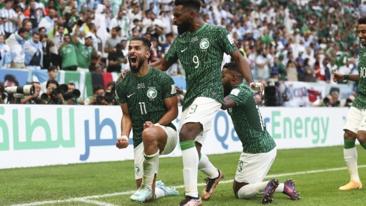 Raja Salman Umumkan Arab Saudi Libur Nasional Usai Hajar Argentina Raja Salman Umumkan Arab Saudi Libur Nasional Usai Hajar Argentina