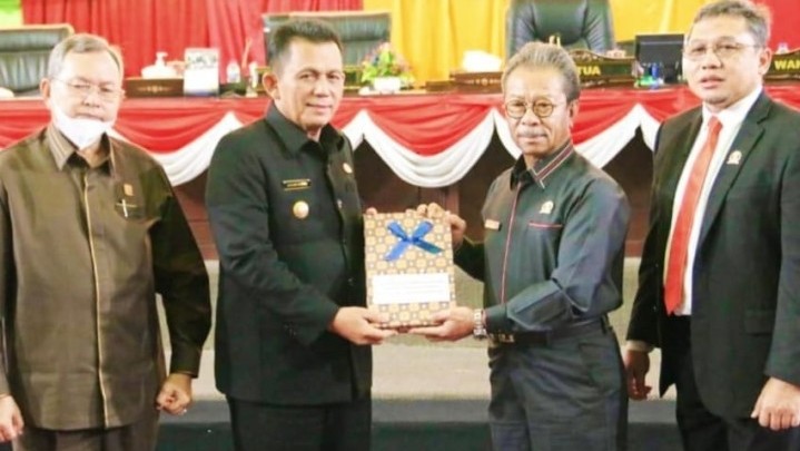 Sah, APBD Kepri 2023 Rp 4,1 Triliun Sah, APBD Kepri 2023 Rp 4,1 Triliun