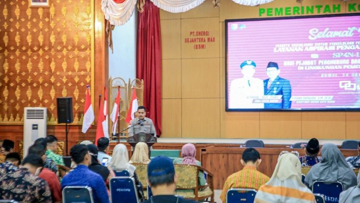 Pemko Dumai Diperkenalkan Aplikasi SP4N-Lapor Pemko Dumai Diperkenalkan Aplikasi SP4N-Lapor