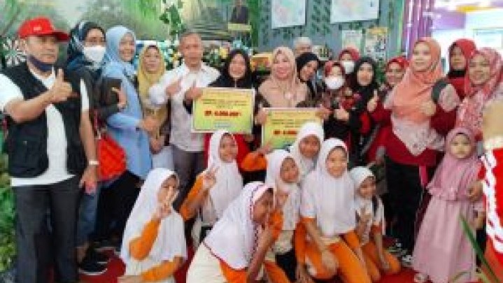 Penghargaan Sekolah Adiwiyata 2022 di Riau Didapat 23 Sekolah Penghargaan Sekolah Adiwiyata 2022 di Riau Didapat 23 Sekolah