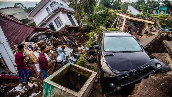 Korban Meninggal Dunia Gempa Cianjur Jadi 318 Orang Korban Meninggal Dunia Gempa Cianjur Jadi 318 Orang