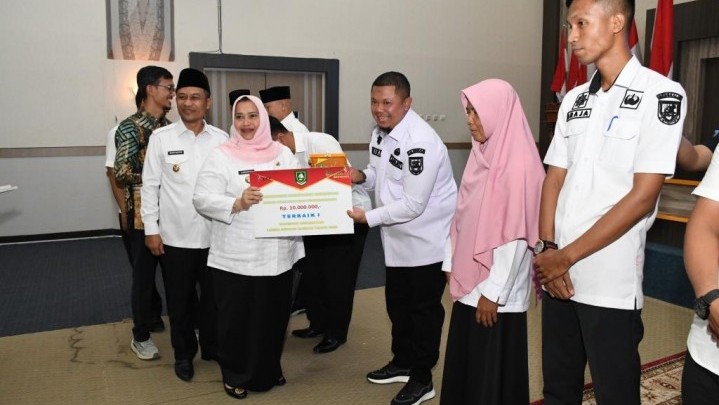Mandau Juara I Lomba Inovasi Antar Kecamatan Mandau Juara I Lomba Inovasi Antar Kecamatan