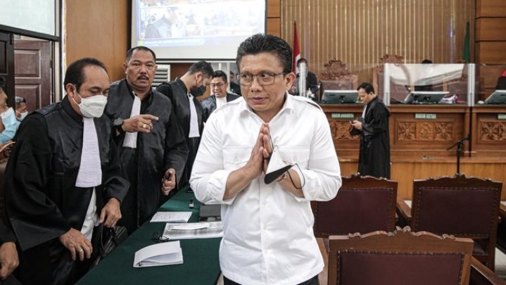 Hakim Ragukan Kesaksian Ferdy Sambo: Cerita Saudara Tak Masuk Akal Hakim Ragukan Kesaksian Ferdy Sambo: Cerita Saudara Tak Masuk Akal