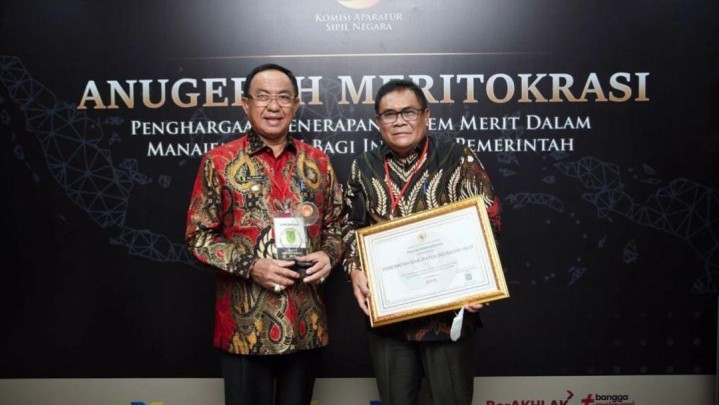 Seperti Ini Tanggapan Dewan Usai Pemkab Inhil Terima Anugerah Meritokrasi Seperti Ini Tanggapan Dewan Usai Pemkab Inhil Terima Anugerah Meritokrasi