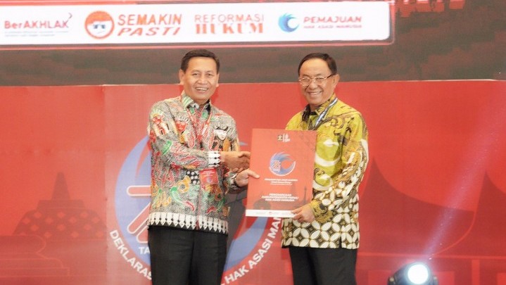 Penghargaan Kabupaten Peduli HAM Kembali Diterima Kabupaten Inhil