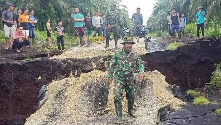 APBD Riau Tidak Boleh Digunakan untuk Tangani Abrasi di Bengkalis APBD Riau Tidak Boleh Digunakan untuk Tangani Abrasi di Bengkalis