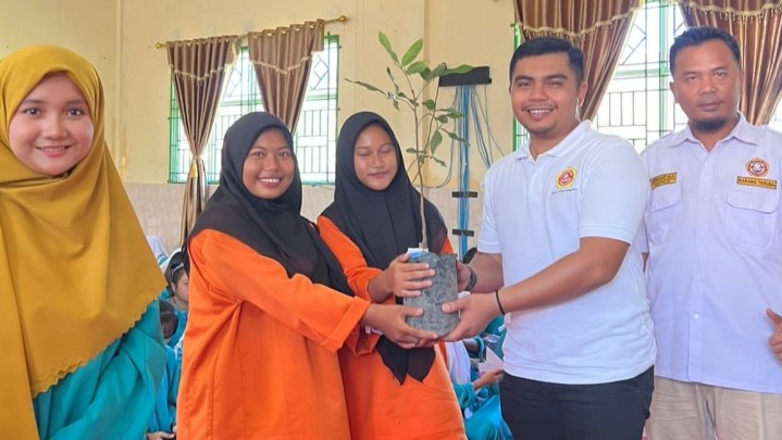 Hari Pertama Bulan Bhakti, Ketua Karang Taruna Riau Gelar KT Go to School dan Sejumlah Kegiatan Hari Pertama Bulan Bhakti, Ketua Karang Taruna Riau Gelar KT Go to School dan Sejumlah Kegiatan