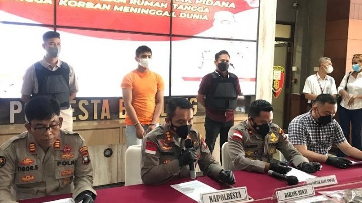 Pembunuhan Biduan Tanjungsengkuang Batam, Seperti Ini Adegan yang Dipergakan Pembunuhan Biduan Tanjungsengkuang Batam, Seperti Ini Adegan yang Dipergakan