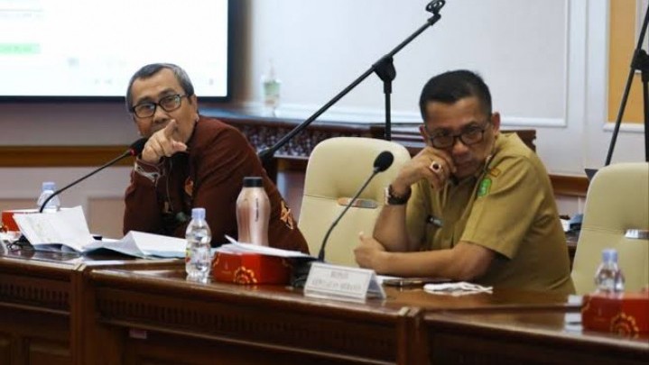 Gubernur Syamsuar Minta Rekonsiliasi Penghitungan Lifting Migas Diaktifkan Gubernur Syamsuar Minta Rekonsiliasi Penghitungan Lifting Migas Diaktifkan