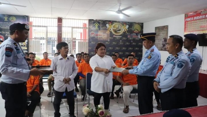 Remisi Natal Tahun Ini di Riau Diterima 760 Narapidana Remisi Natal Tahun Ini di Riau Diterima 760 Narapidana
