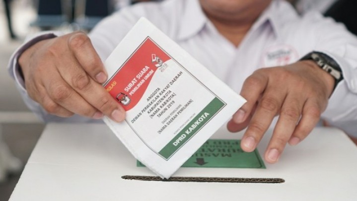 Ketua KPU Ungkap Kemungkinan Pemilu 2024 Coblos Partai Bukan Caleg Ketua KPU Ungkap Kemungkinan Pemilu 2024 Coblos Partai Bukan Caleg