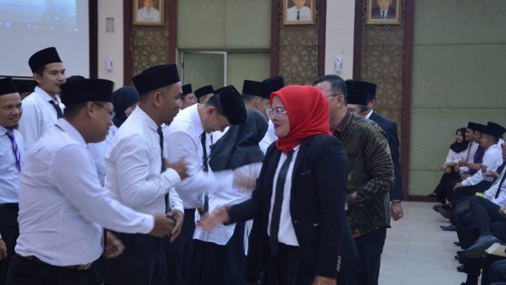 KPU Kampar Lantik 105 PPK, Diingatkan Tolak Segala Bentuk Pemberian