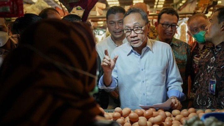 Dugaan Kampanye, Bagi-bagi Sembako Menteri Zulhas Didalami Bawaslu Dugaan Kampanye, Bagi-bagi Sembako Menteri Zulhas Didalami Bawaslu