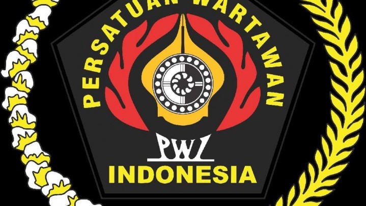 Masih Jadi PNS, Basril Basyar Diberhentikan Dewan Kehormatan sebagai Anggota PWI Masih Jadi PNS, Basril Basyar Diberhentikan Dewan Kehormatan sebagai Anggota PWI
