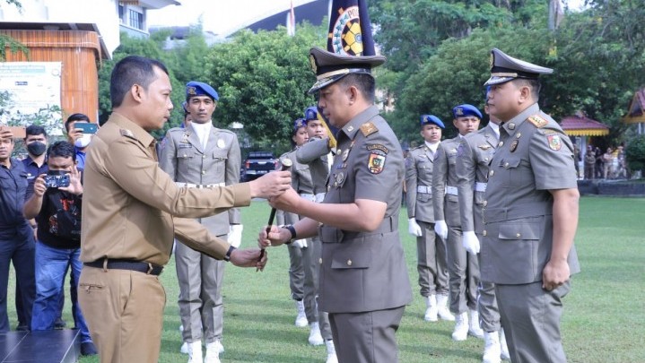 Ini Tiga Tugas Penting Pj Wako Muflihun untuk Kasatpol PP Baru Ini Tiga Tugas Penting Pj Wako Muflihun untuk Kasatpol PP Baru
