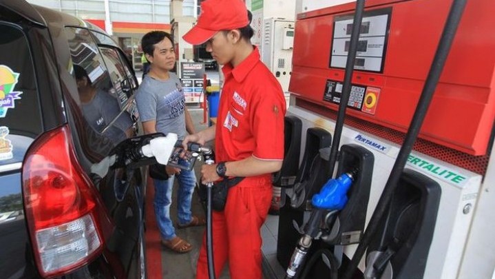 Isi Pertalite dan Solar Tidak Bisa Lagi Pindah-pindah SPBU Isi Pertalite dan Solar Tidak Bisa Lagi Pindah-pindah SPBU