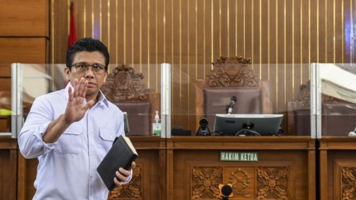 Ferdy Sambo Dituntut Seumur Hidup, Keluarga Brigadir J: Harus Dihukum Mati! Ferdy Sambo Dituntut Seumur Hidup, Keluarga Brigadir J: Harus Dihukum Mati!