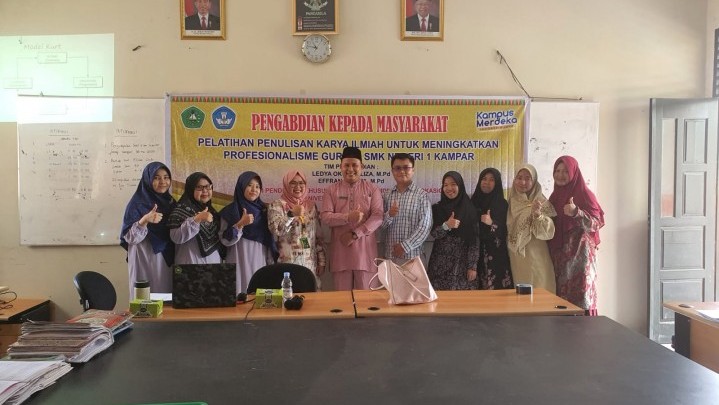 SMKN 1 Kampar Dapat Pelatihan Pembuatan Karya Tulis Ilmiah SMKN 1 Kampar Dapat Pelatihan Pembuatan Karya Tulis Ilmiah