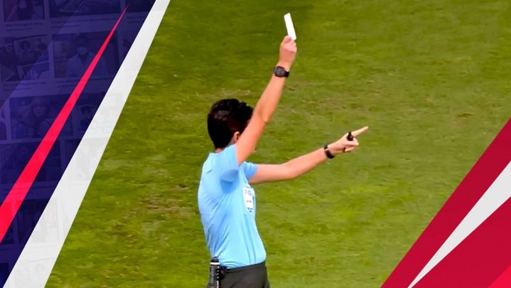 Kartu Putih Pertama Dikeluarkan Wasit di Portugal Kartu Putih Pertama Dikeluarkan Wasit di Portugal