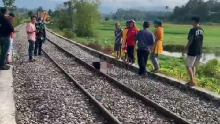Diduga Stres, Wanita Muda di Padang Pariaman Tabrak MTT Rel Kereta Api Diduga Stres, Wanita Muda di Padang Pariaman Tabrak MTT Rel Kereta Api