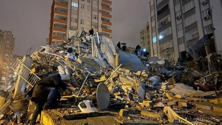 Korban Meningal Gempa Turki-Suriah Diprediksi Tembus 10 Ribu Orang Korban Meningal Gempa Turki-Suriah Diprediksi Tembus 10 Ribu Orang