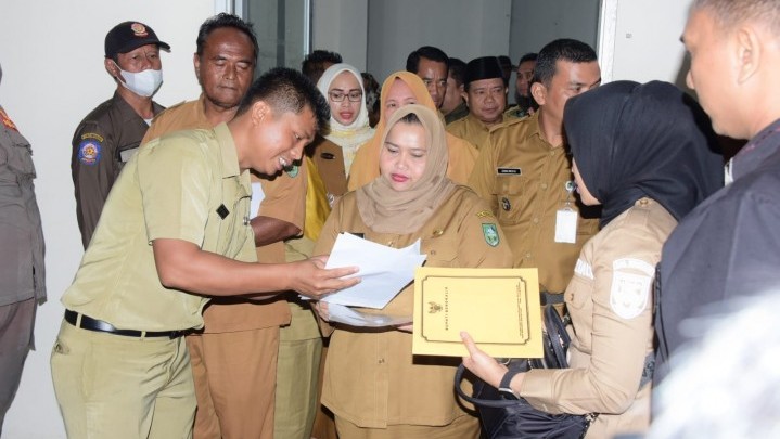 Bupati Kasmarni Berharap Kecamatan Pinggir jadi Kluster Pembangunan Kawasan Industri Bupati Kasmarni Berharap Kecamatan Pinggir jadi Kluster Pembangunan Kawasan Industri