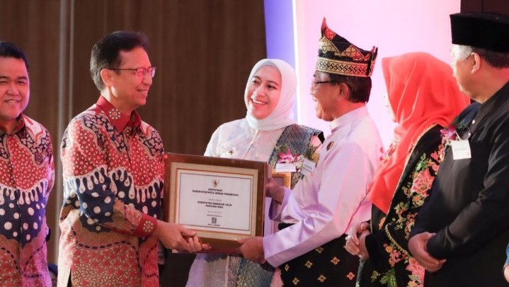 Sertifikat Bebas Frambusia Diterima Pemkab Inhil Sertifikat Bebas Frambusia Diterima Pemkab Inhil