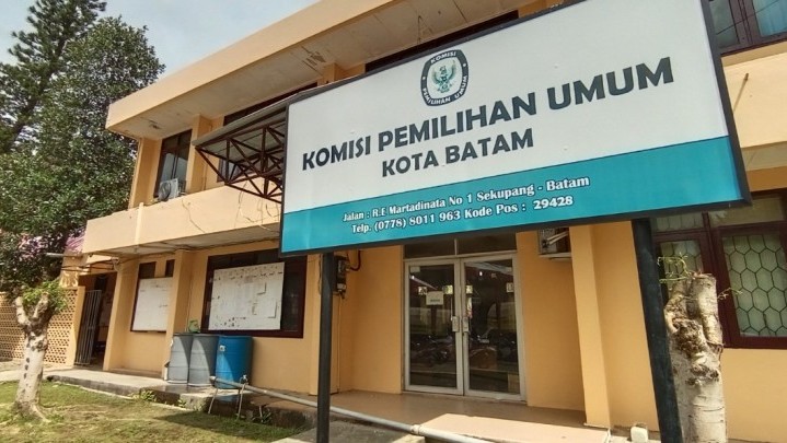 Bacalon DPD RI Dapil Kepri Catut Data Pendukung, KPU Batam akan Didiskualifikasi Bacalon DPD RI Dapil Kepri Catut Data Pendukung, KPU Batam akan Didiskualifikasi