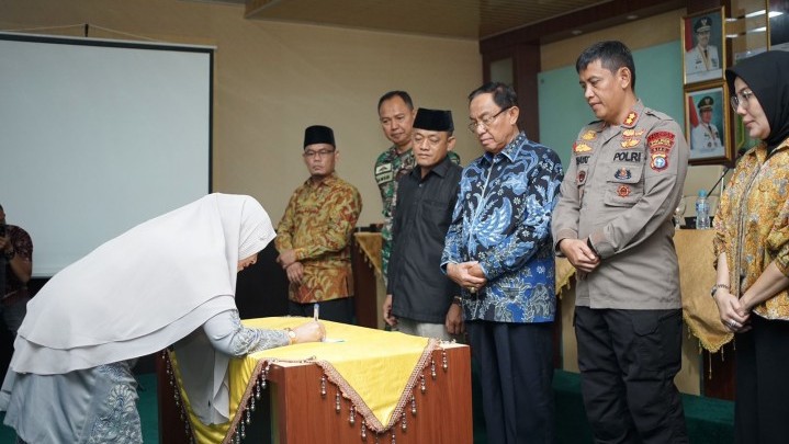 Pemkab Inhil Komitmen Wujudkan Berobat Gratis Hanya dengan Menggunakan KTP