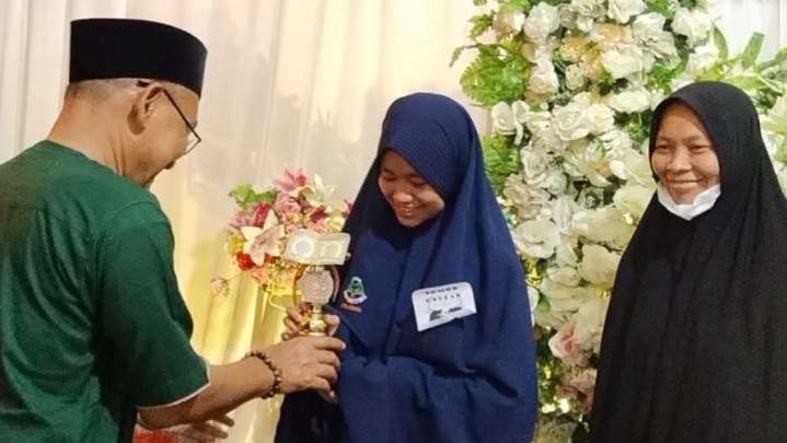 Santri RTQ Ihdina Raih Juara I Lomba Lomba Tahfidz se-Kota Pekanbaru