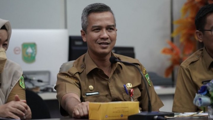 Begini Penjelasan Kadisdik Riau Terkait Mutasi Kepsek Begini Penjelasan Kadisdik Riau Terkait Mutasi Kepsek