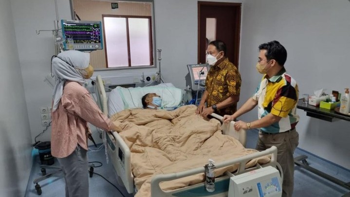 Mantan Gubernur Sumbar Azwar Anas Meninggal Dunia