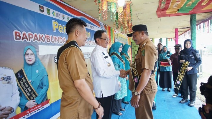 Bapak dan Bunda Asuh Stunting Inhil Harus Intervensi Gerakkan Kader Posyandu Bapak dan Bunda Asuh Stunting Inhil Harus Intervensi Gerakkan Kader Posyandu