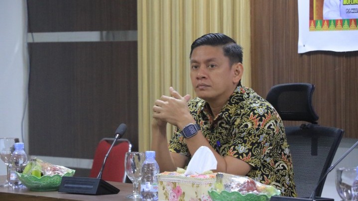 PUPR Pekanbaru Tegaskan Pihak Ketiga Harus Segera Perbaiki Jalan Bekas Galian IPAL PUPR Pekanbaru Tegaskan Pihak Ketiga Harus Segera Perbaiki Jalan Bekas Galian IPAL
