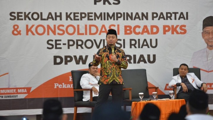 Syahrul Aidi dan Markarius Anwar Beri Semangat BCAD PKS se-Riau