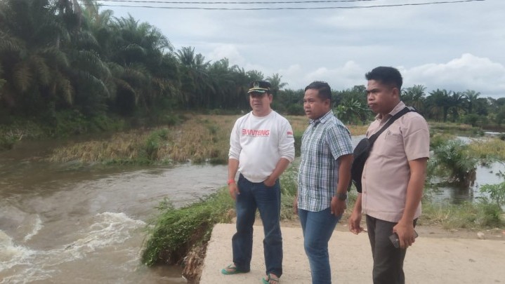 Jalan Pasir Pengaraian - Bangun Purba Putus Jalan Pasir Pengaraian - Bangun Purba Putus