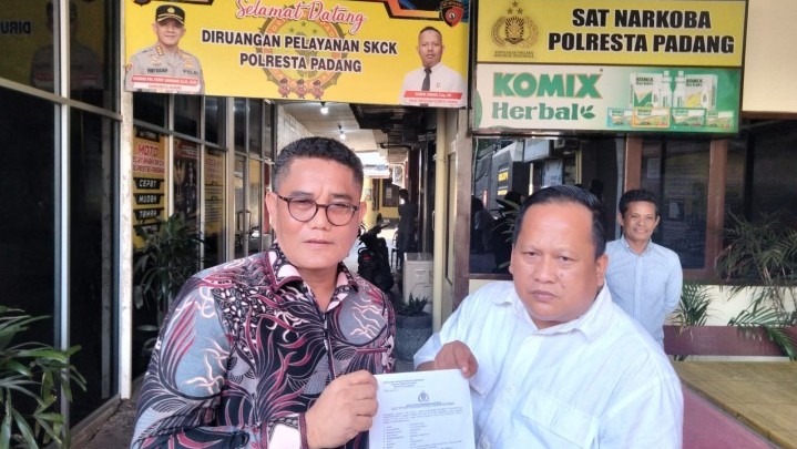 Merasa Difitnah, Ketua DPRD Kota Padang Melapor ke Polresta Merasa Difitnah, Ketua DPRD Kota Padang Melapor ke Polresta