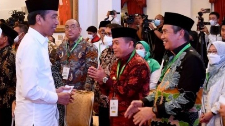 Predikat Gubernur Peduli Zakat, Syamsuar Diundang Khusus ke Istana Predikat Gubernur Peduli Zakat, Syamsuar Diundang Khusus ke Istana