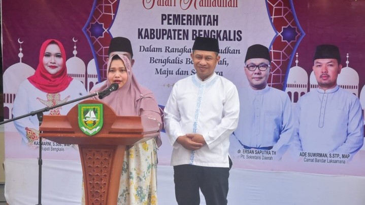 Bupati Kasmarni Berharap Bandar Laksamana Jadi Pusat Pertumbuhan Ekonomi Bupati Kasmarni Berharap Bandar Laksamana Jadi Pusat Pertumbuhan Ekonomi